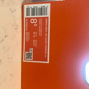 Women’s Nike Air Zoom Vomero 14 - 8.5